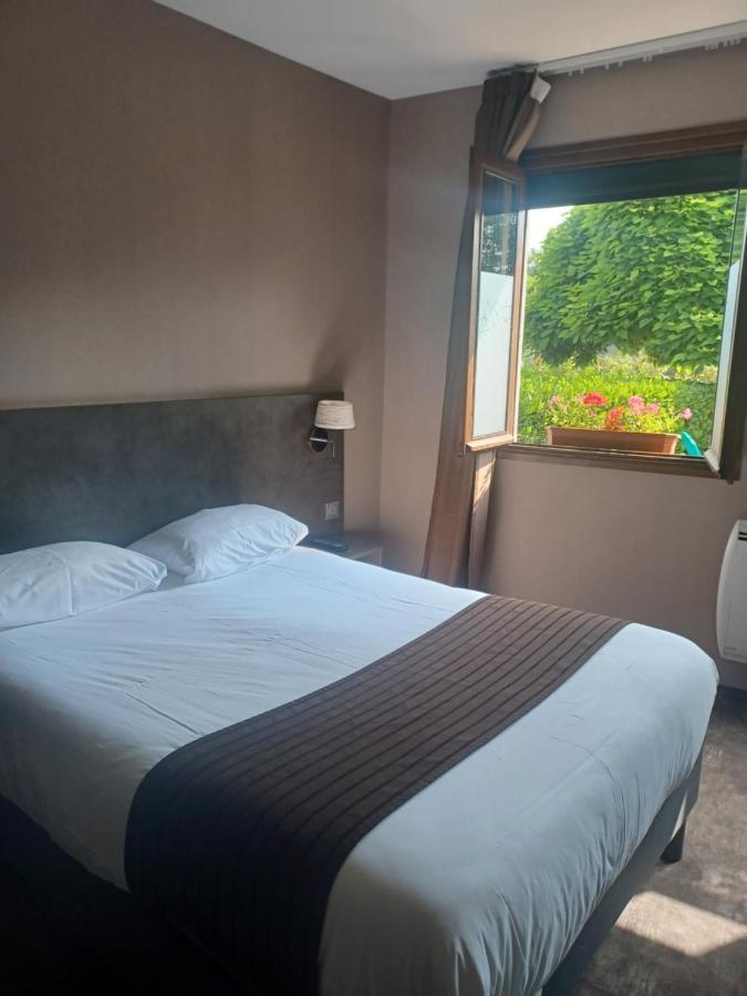 Hotel La Parenthese Attignat Eksteriør bilde