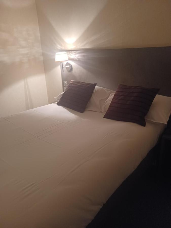 Hotel La Parenthese Attignat Eksteriør bilde